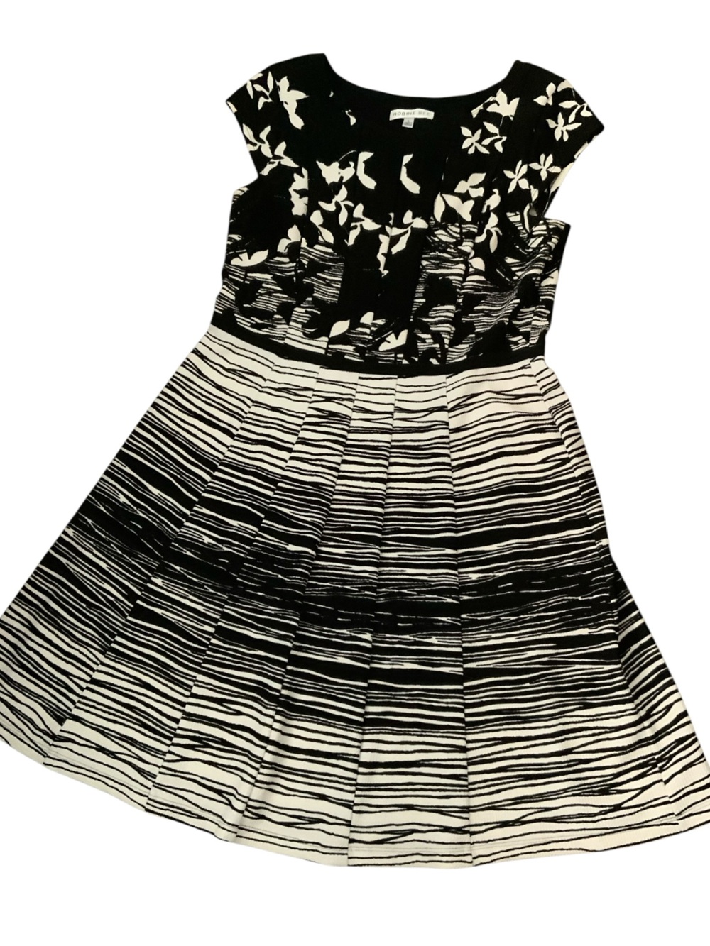 Robbie Bee Black and White Floral Strapless Dress